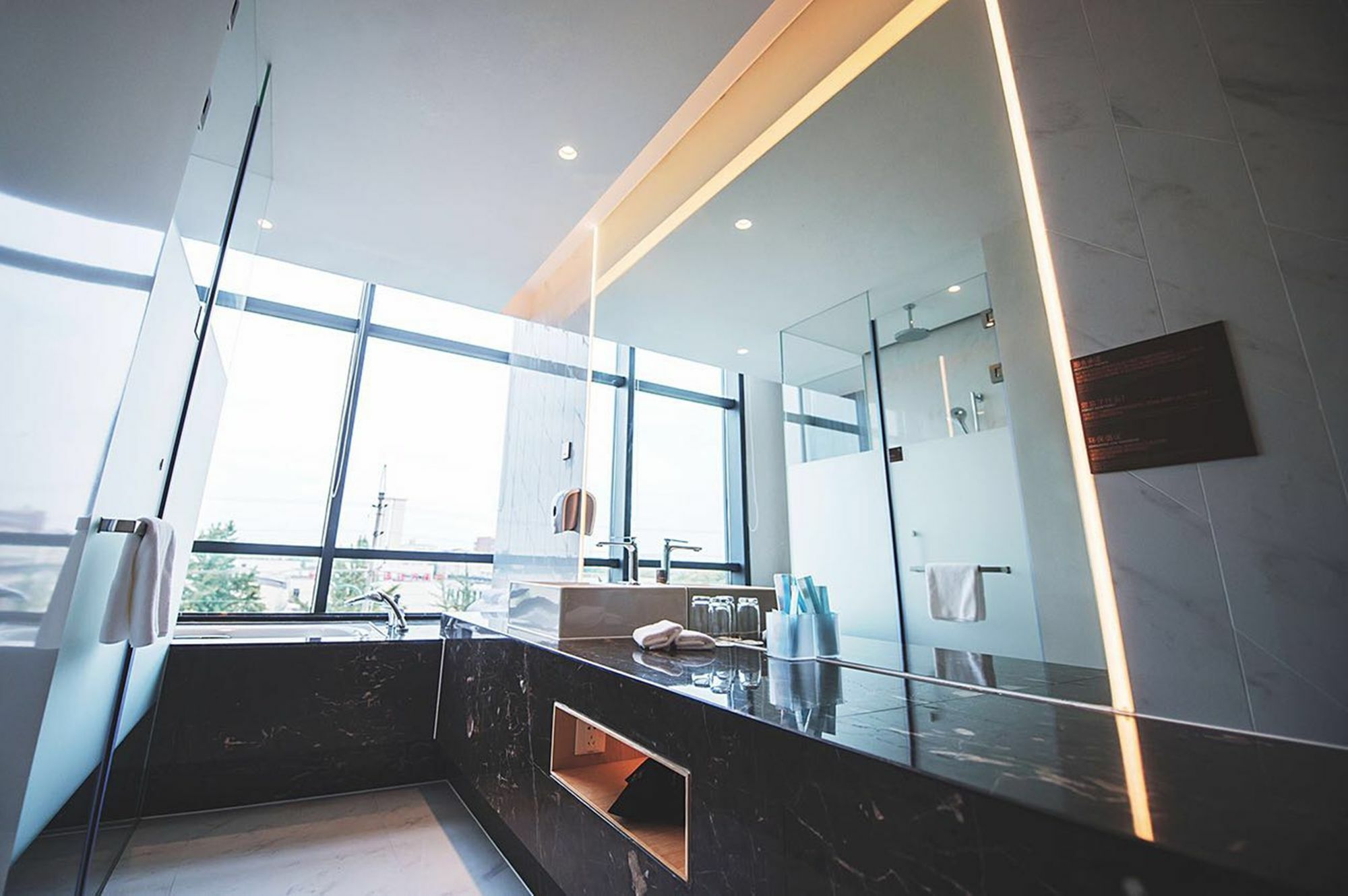 Holiday Inn Express Shanghai Songjiang Fangta By Ihg Exteriér fotografie